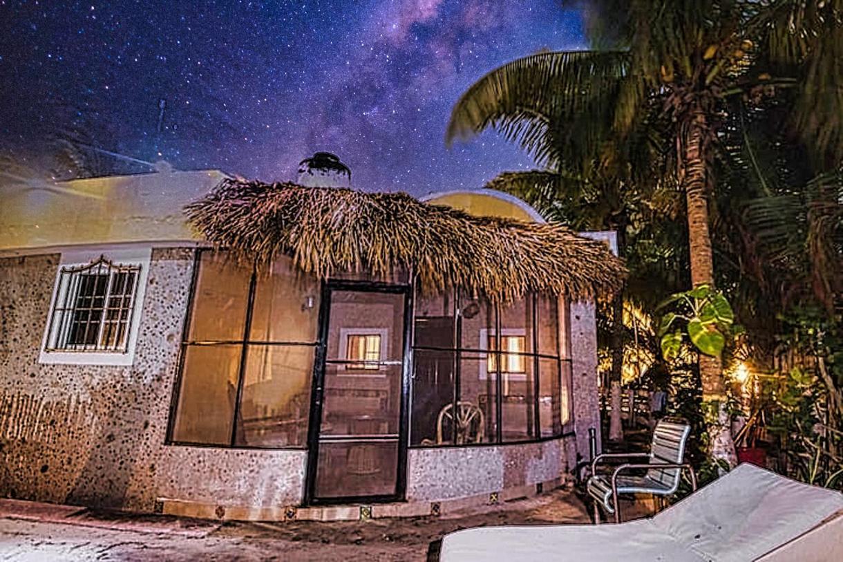 Antigua Lodge, 70 M From Sandy Beach El Cuyo Bagian luar foto