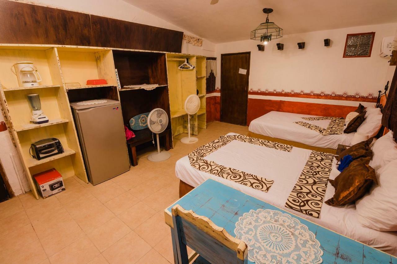 Antigua Lodge, 70 M From Sandy Beach El Cuyo Bagian luar foto