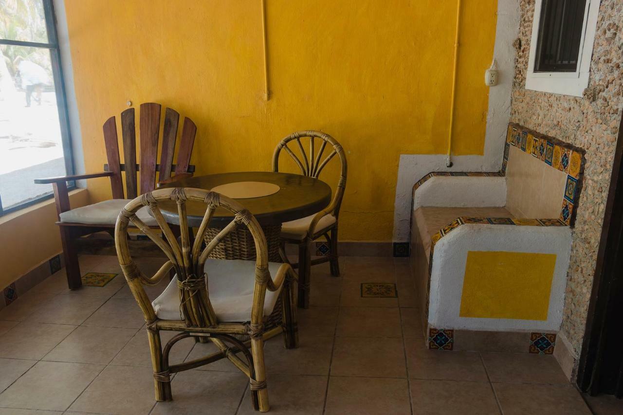 Antigua Lodge, 70 M From Sandy Beach El Cuyo Bagian luar foto